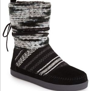 Toms Nepal Boots size 8.5